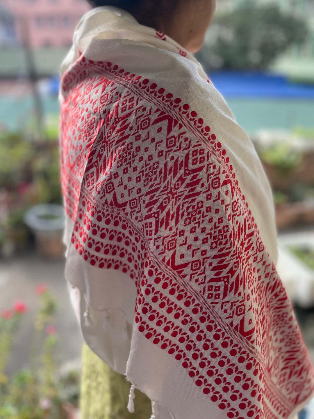 Crimson Eri Modal Stole