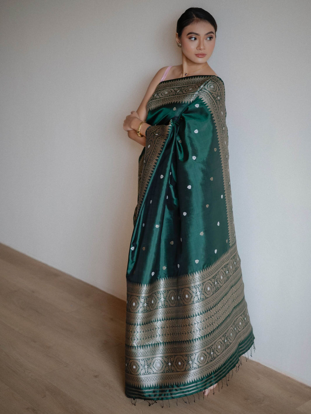 Pine Green Paat Silk Mekhela Sador