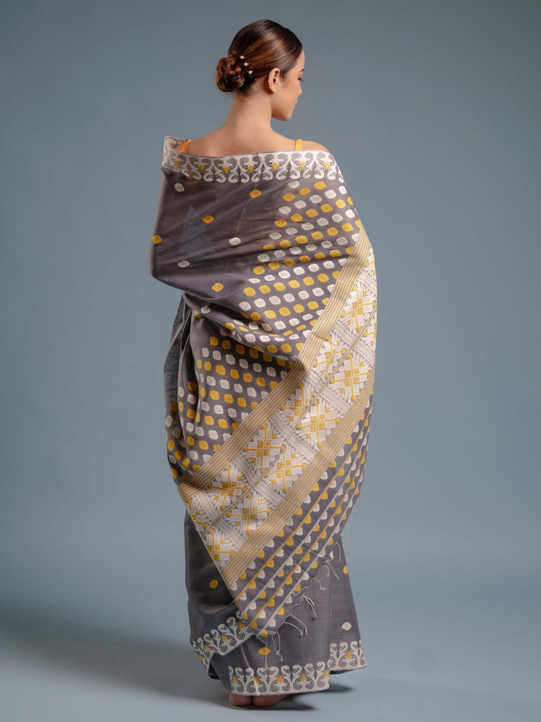Gray Eri Kesa Paat Silk Saree