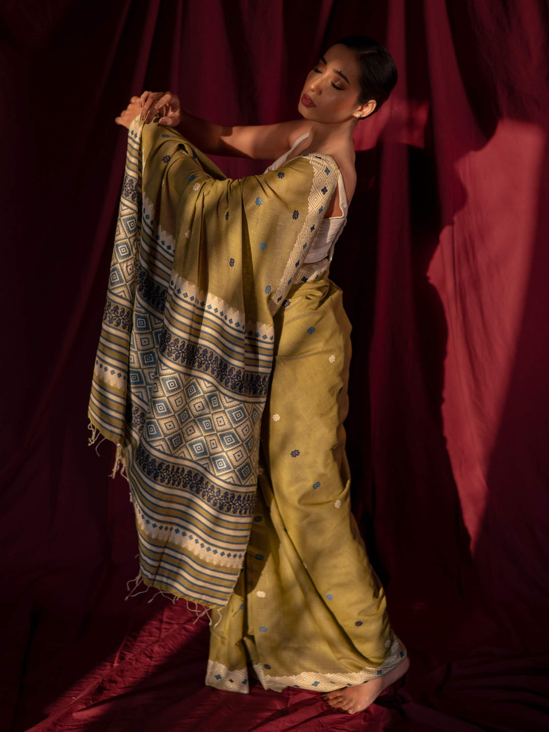 Chartreuse Eri Kesa Paat Silk Saree