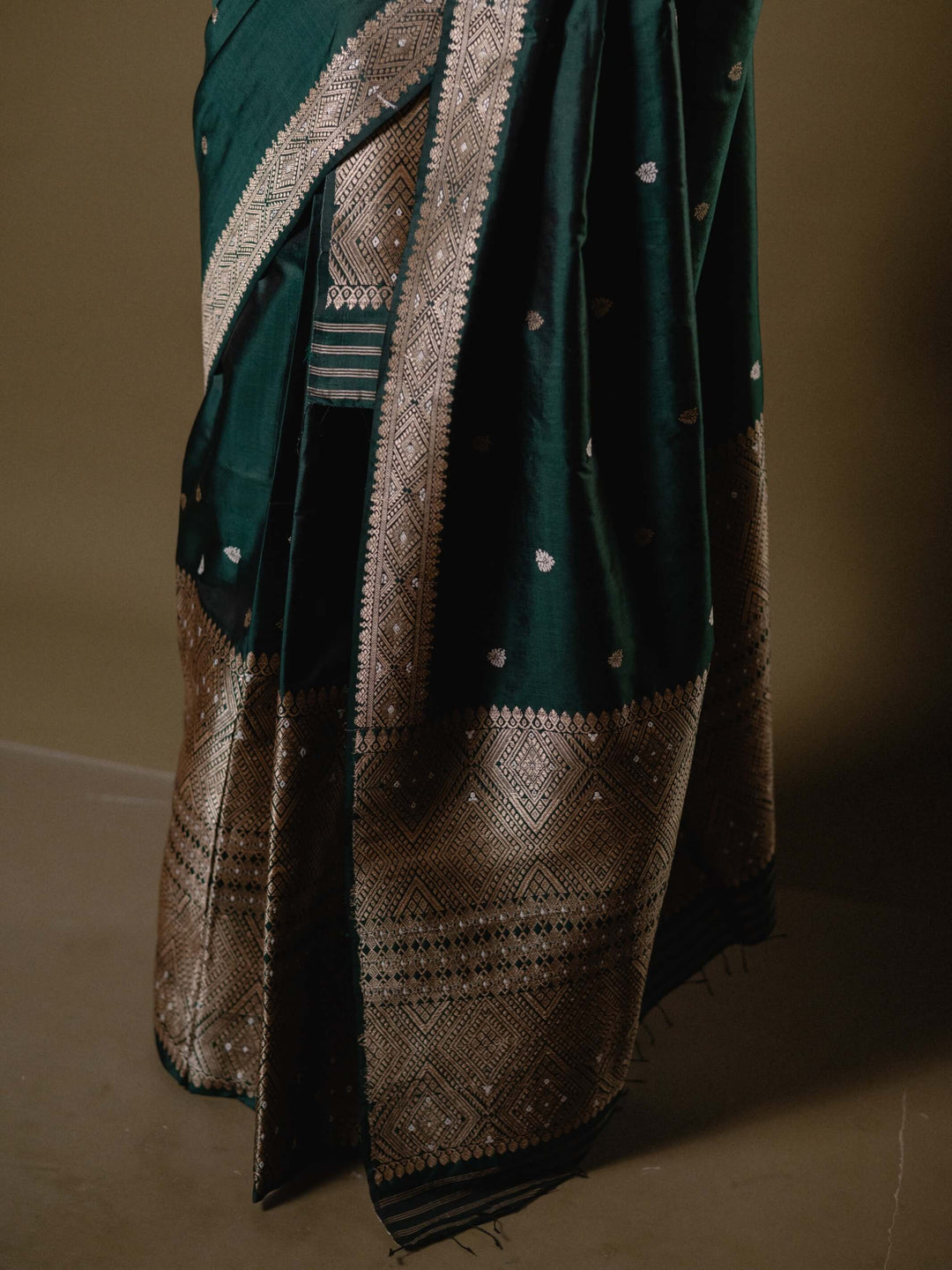 Forest Green Paat Silk Mekhela Sador