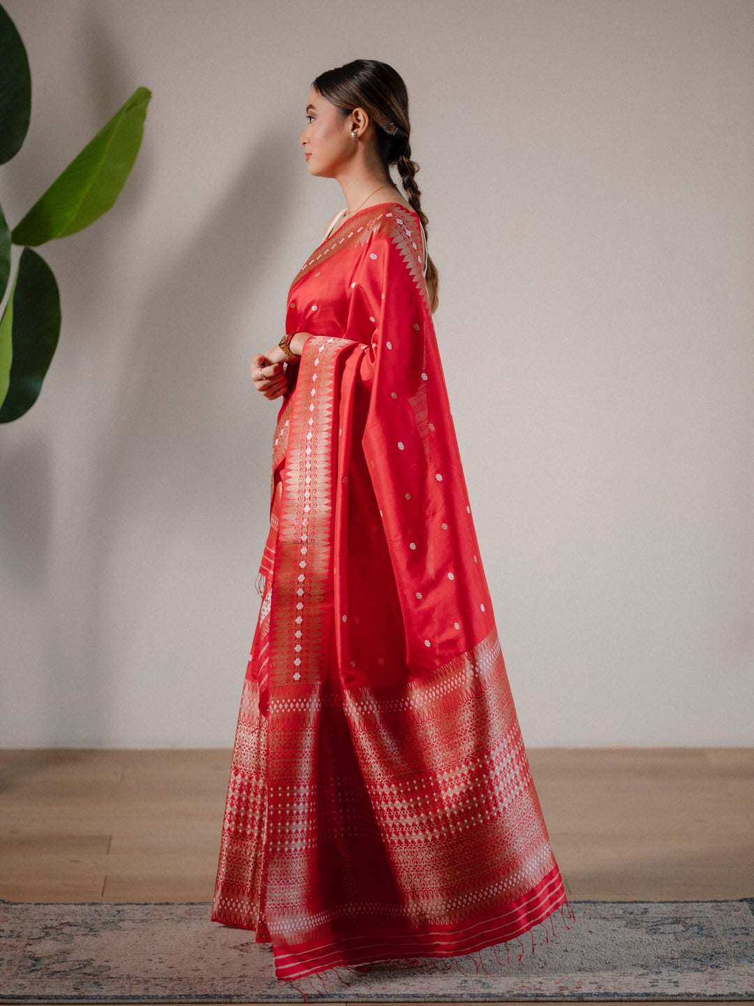 Red Paat Silk Mekhela Sador