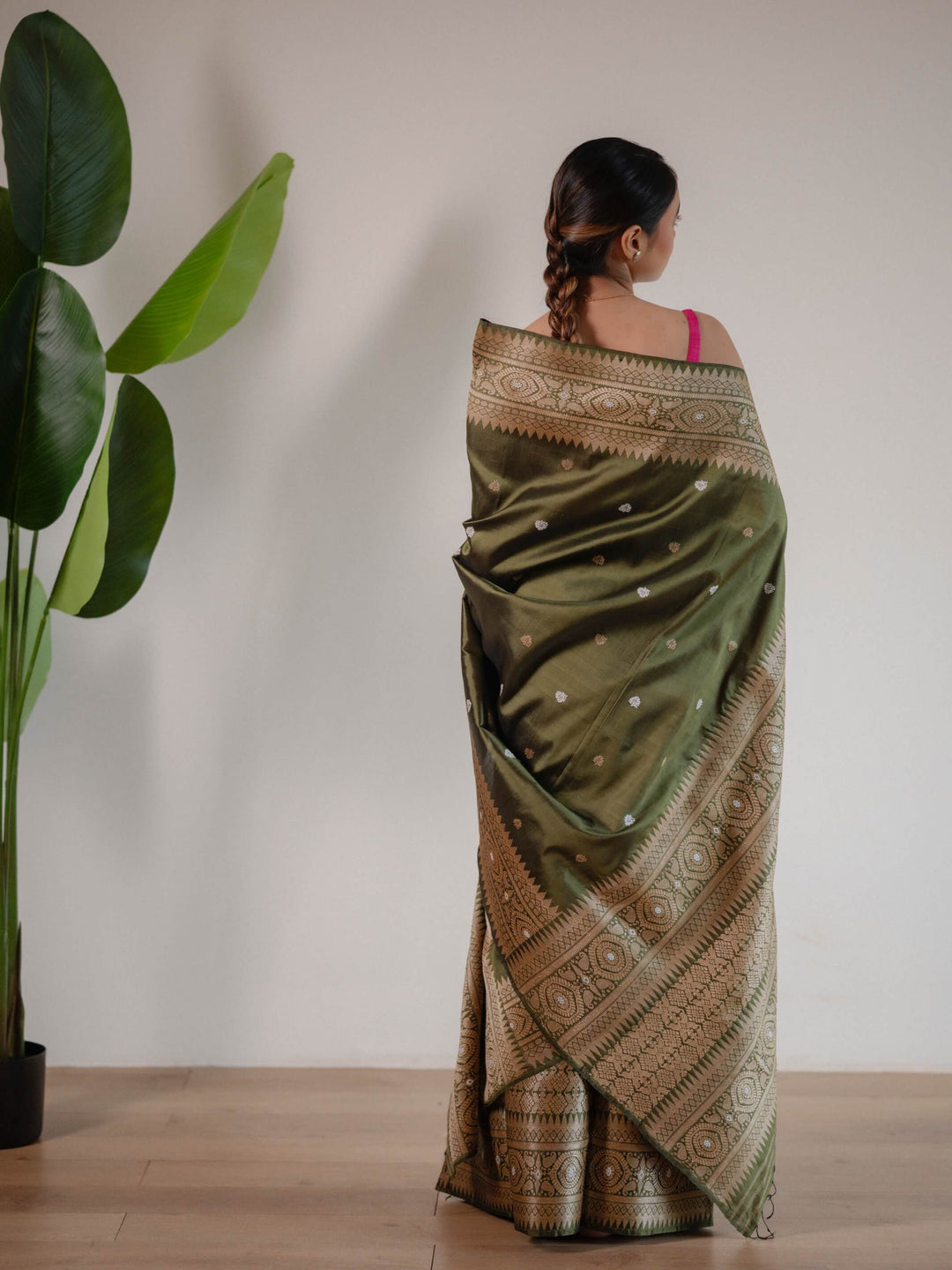 Olive Green Paat Silk Mekhela Sador