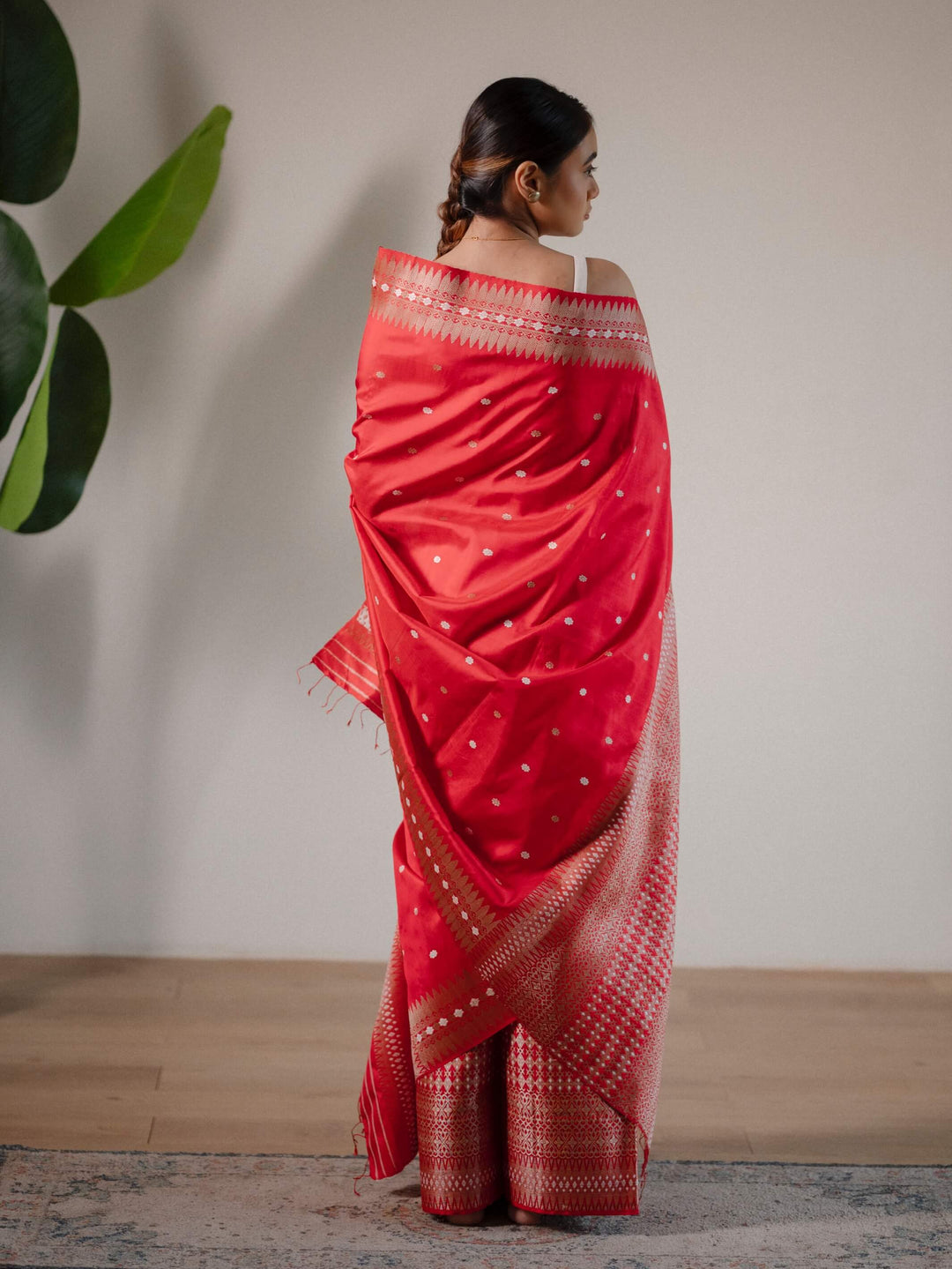Red Paat Silk Mekhela Sador