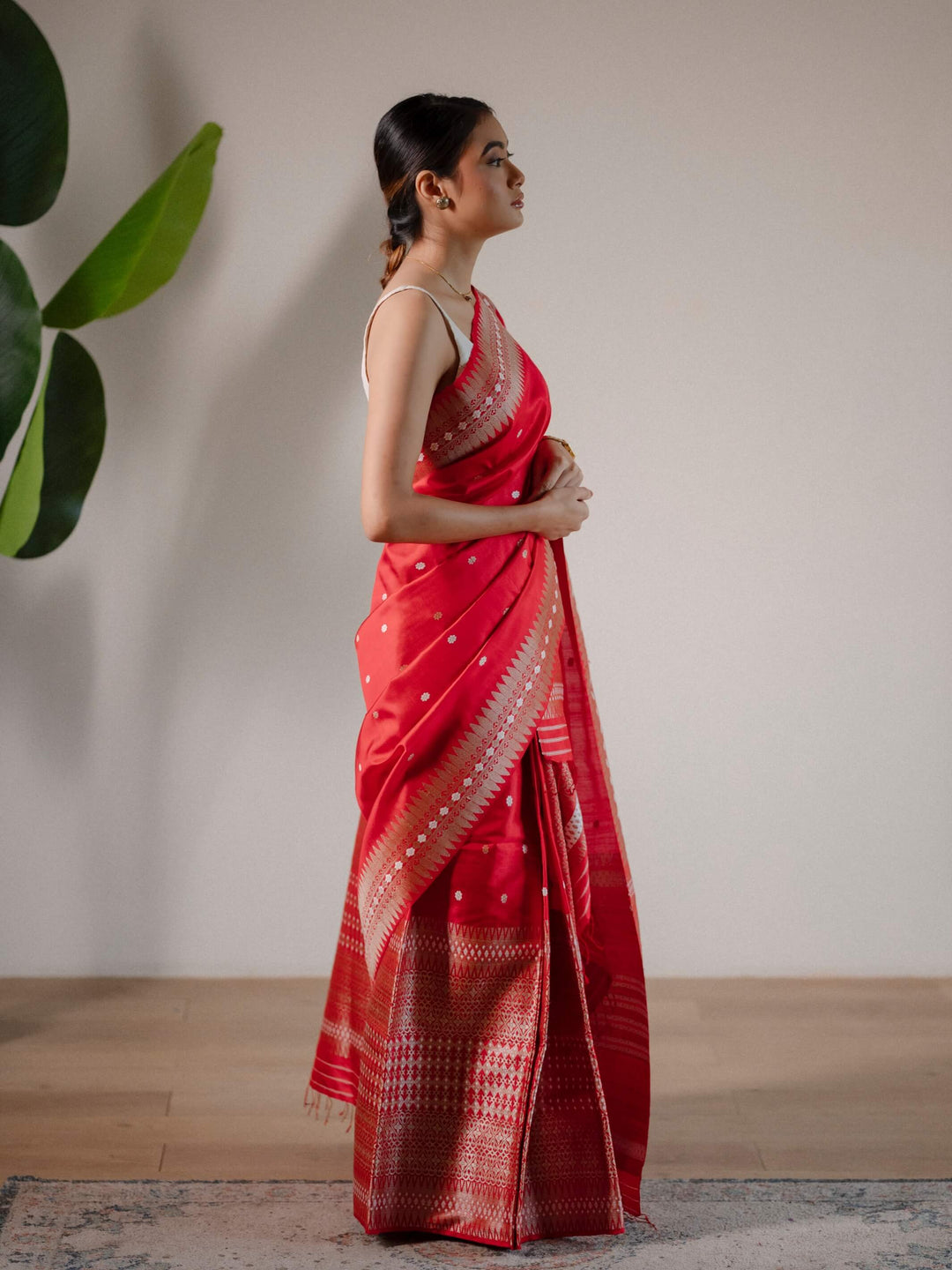 Red Paat Silk Mekhela Sador