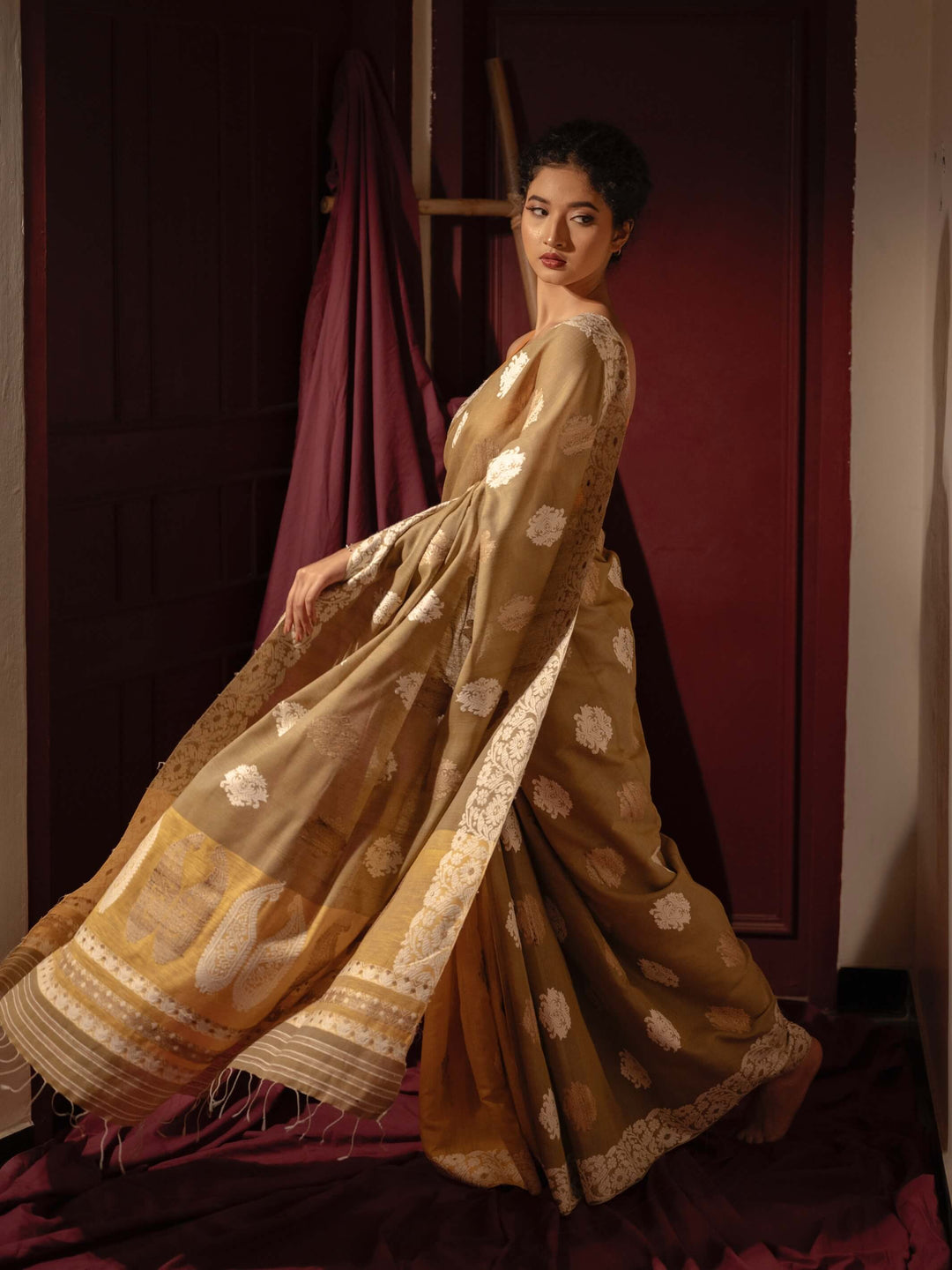 Olive-Mustard Eri Kesa Paat Silk Saree