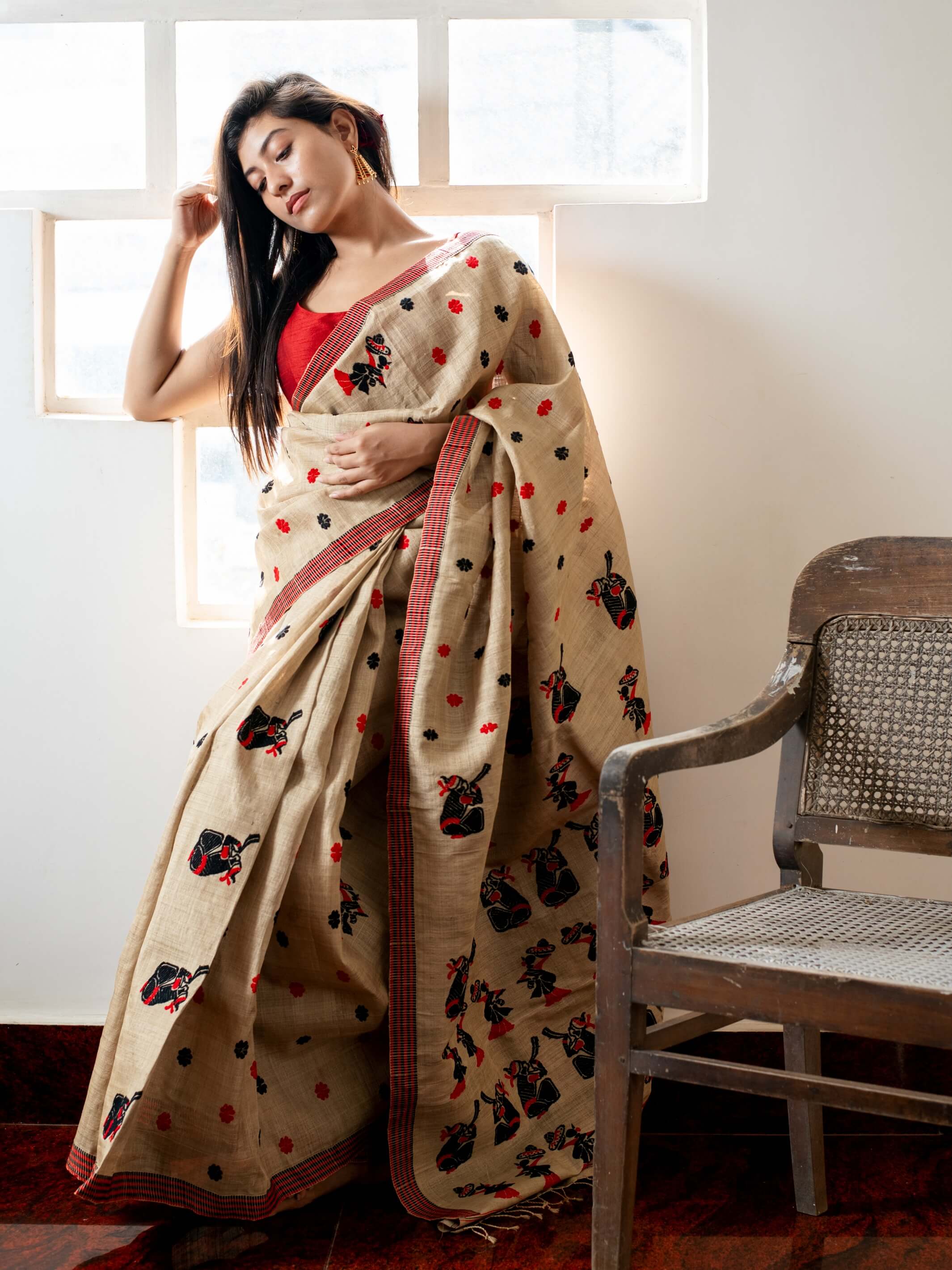 Assam Silk Sarees - These 15 Traditional Designs for Stunning Look | Assam  silk saree, Efficient clothing, Silk sarees